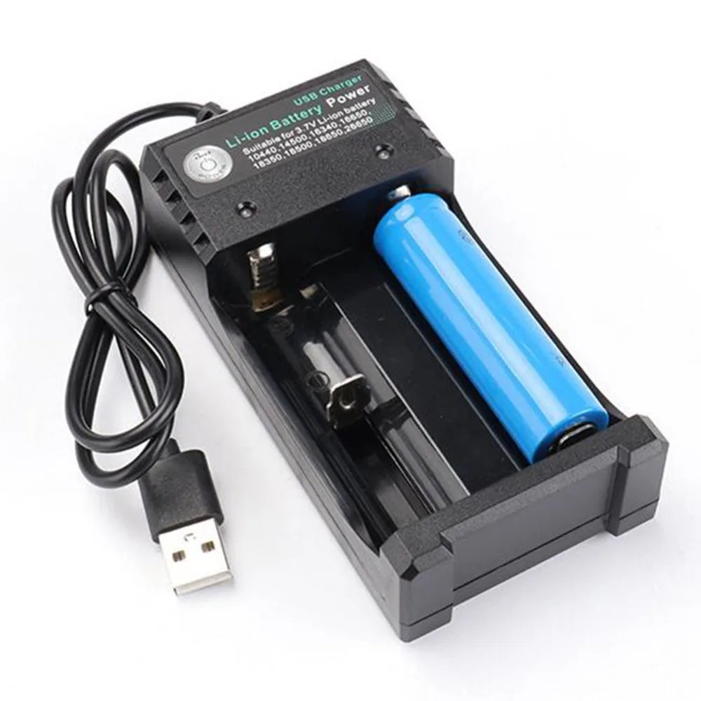4-Slot 18650 Battery Charger – packaging