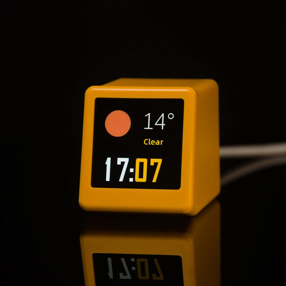 Mini Smart WiFi Weather Clock – photo album mode