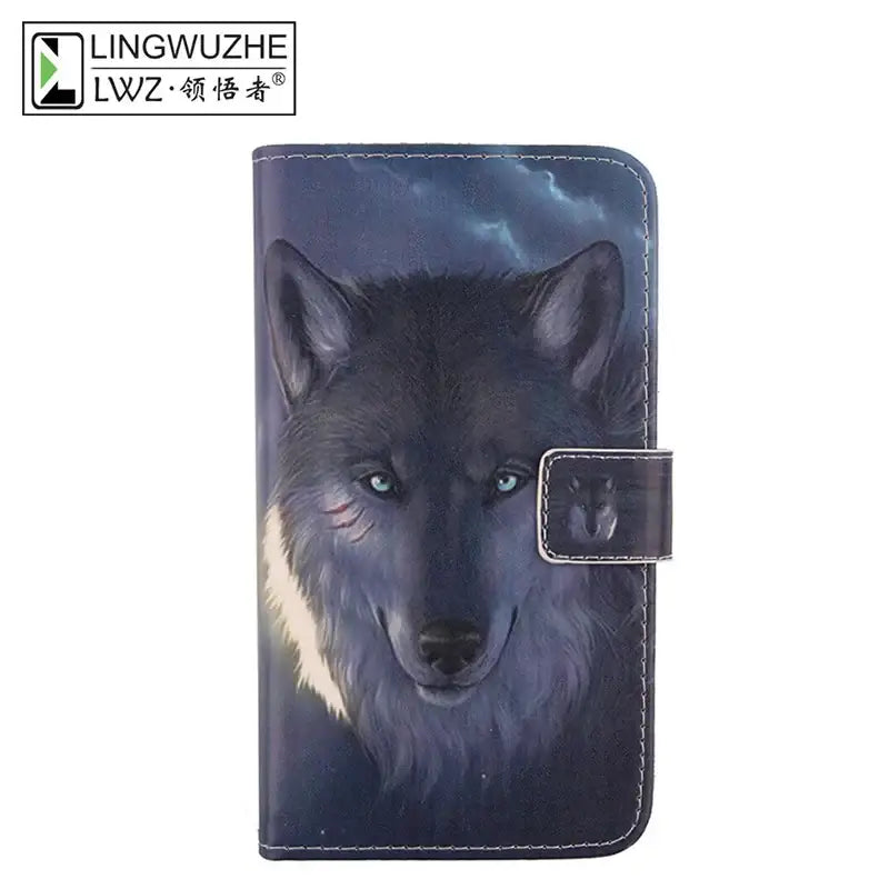 Stylish flip case design featuring a realistic wolf portrait for wallet and card pocket functionality