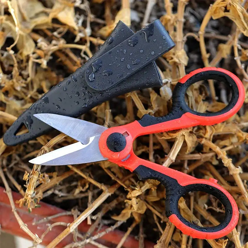 Red-handled scissors with a black sheath, ideal for TOTNEND DIY Supplies, Mainland China