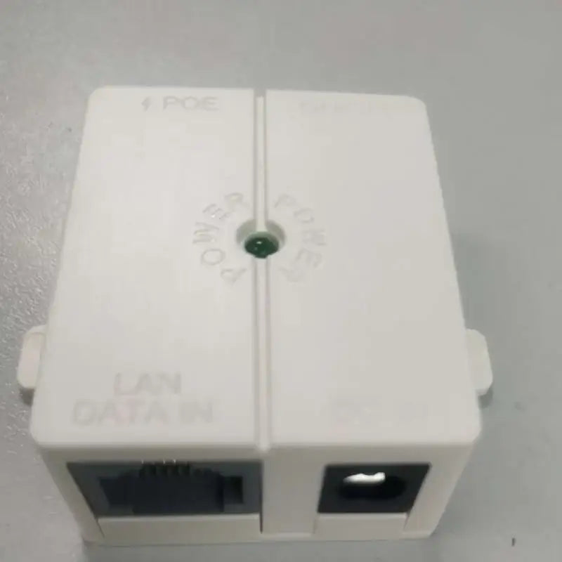 White plastic network splitter for WAVLINK Wireless WAN with 300 Mbps Wi-Fi Transmission