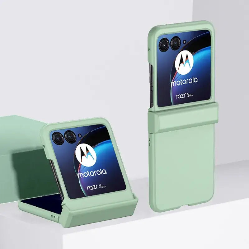 Mint green foldable smartphone with dual cameras and Motorola branding for Zou Yuan Yuan case