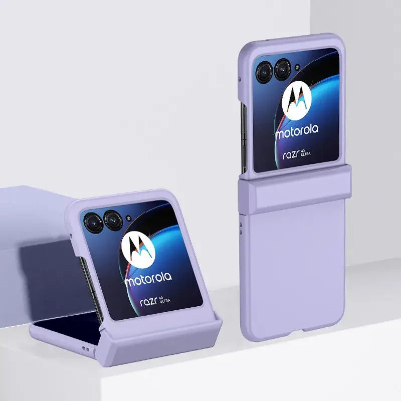 Foldable Motorola smartphone with dual screens in lavender, complemented by Zou Yuan Yuan case