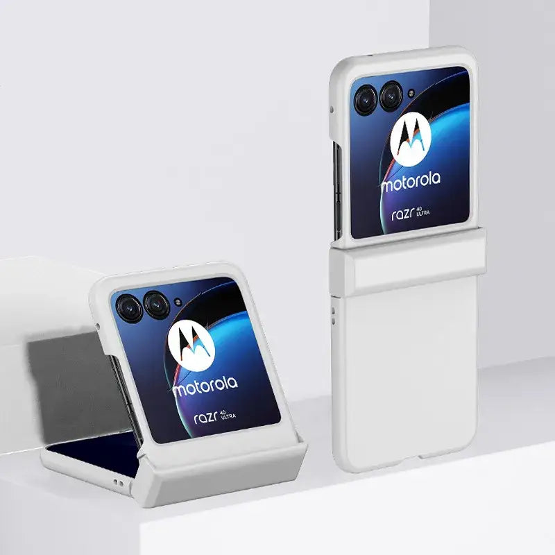 Foldable Motorola smartphone with dual rear cameras in Zou Yuan Yuan case design